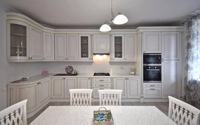 Aram Street, 2 bedrooms Beautiful, Modern apartment DI723