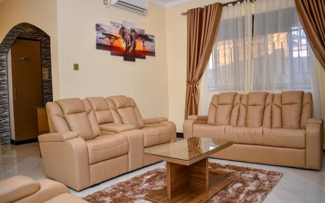Lovely 2 Bed Apartment in Entebbe