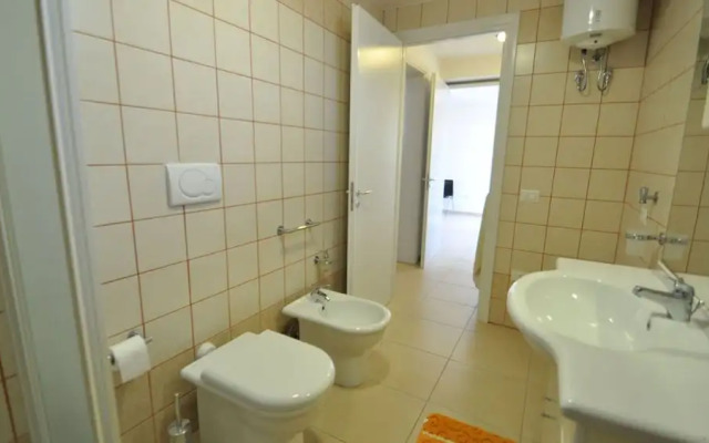 Villa Romano 9 Guests Torre Suda