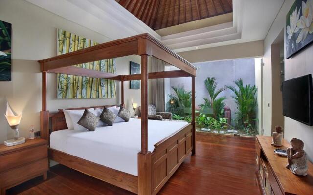 Villa J Deluxe