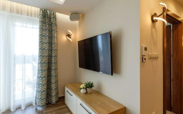 Royal Cafe Apartman