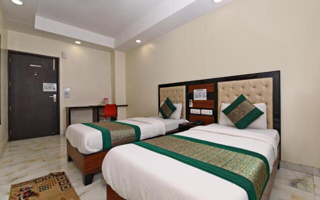 Hotel Emporio Near New Delhi Railway Station