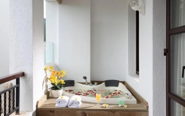 Aegean Boutique Suites Resort Sanya