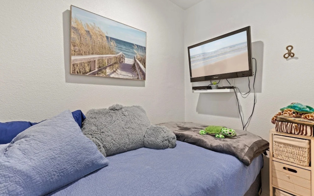 Colony Beach Club 246