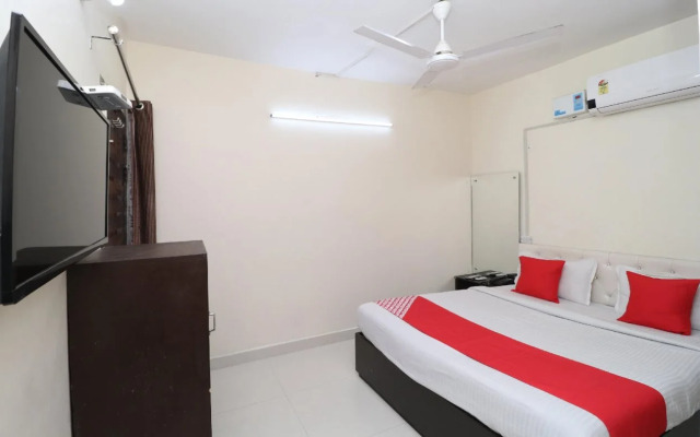 OYO Flagship 70228 Hotel Green Tower