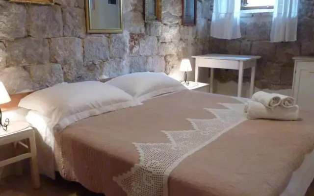 Authentic Mediterranean Apartment