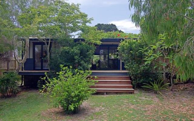 Byron Bay Accom 28 Childe Street, Byron Bay - Banaba