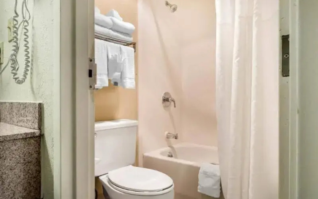 Comfort Inn