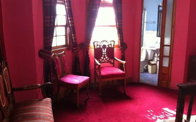 Paris Hostal Boutique