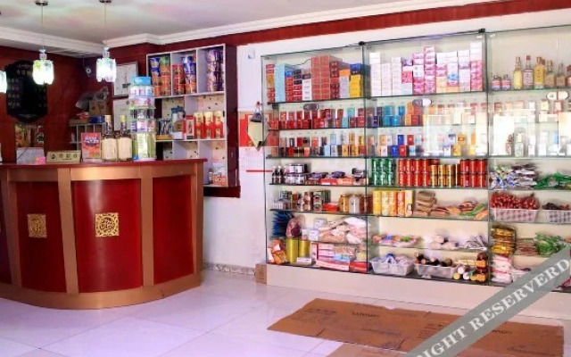 Yuelongge Hostel