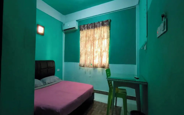 OYO 91012 Cenang Motel
