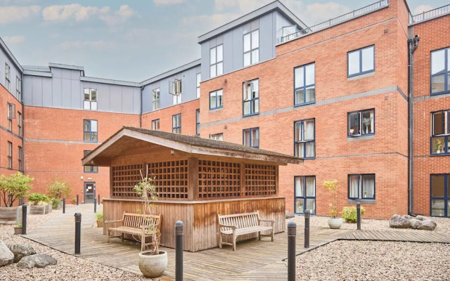 Host Stay Newport House Apartment