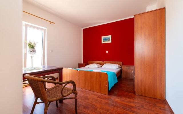 Bonvie Apartments in Center B7