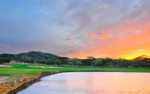 Ocean View Luxury Condo at Reserva Conchal A2