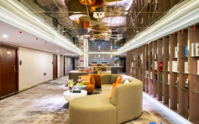 Yueyou Hotel (Taikoo Li Branch on Chunxi Road)