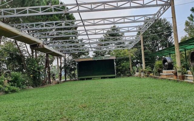 Tithonia Homestay