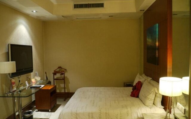 Yangtze River TOMOLO Hotel (Jianghan Road Branch)