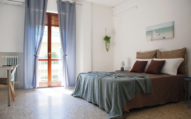 Bari Rooms Central Station