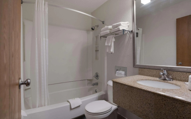 Quality Inn Hall of Fame