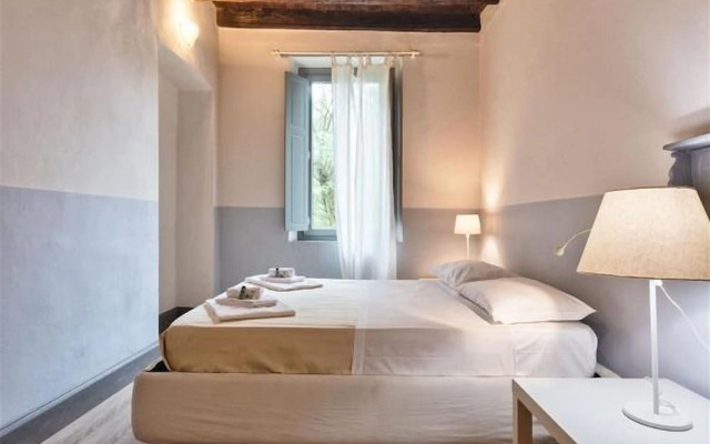 Duomo & Palazzo Reale Charming Apartment