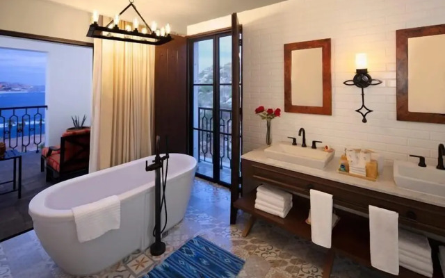 4BD Oceanfront Unit Vista Encantada Cabo