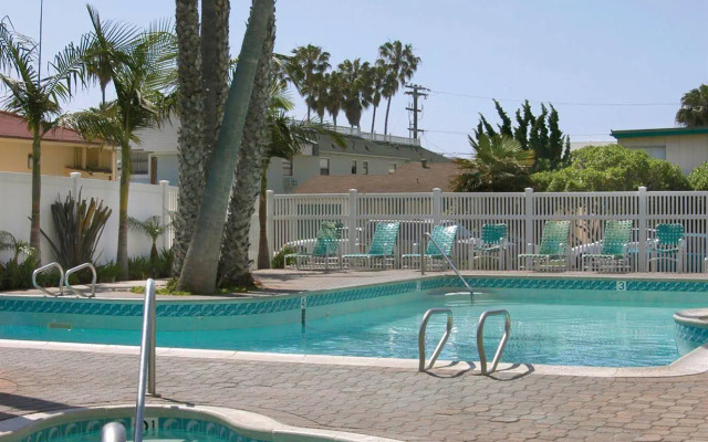 Capri by the Sea by All Seasons Resort Lodging