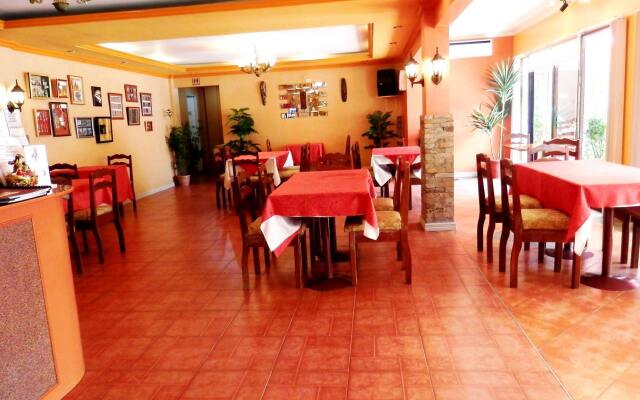 Oyo 142 Golden Belle Apartelle Suites