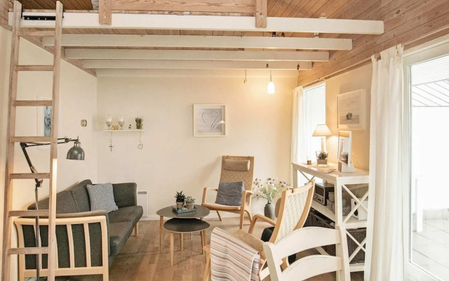 Cozy Holiday Home in Ã†rÃ¸skÃ¸bing near Sea