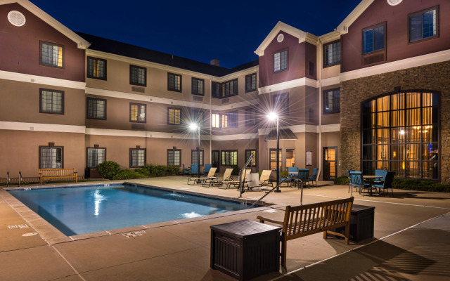 Staybridge Suites O'Fallon Chesterfield by IHG