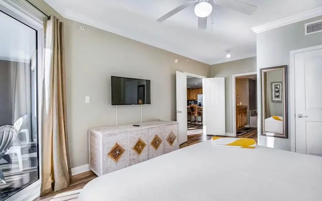 Grandview East 1002