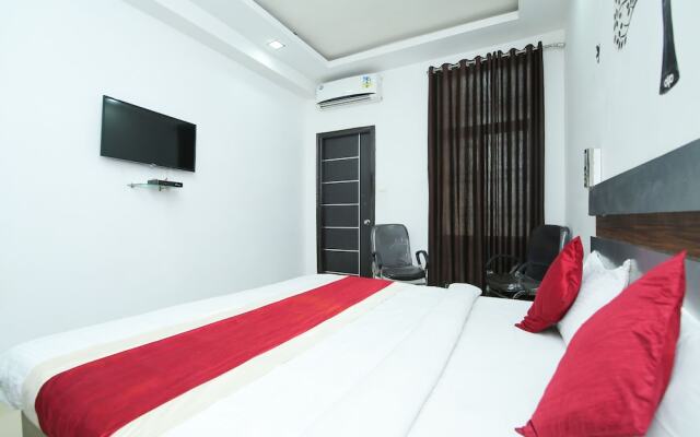 OYO 3603 White Pearl Hotel