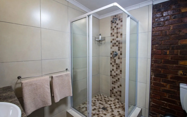 Storms River Guest Lodge