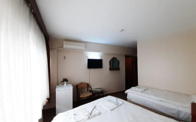 Hotel Cesmeli