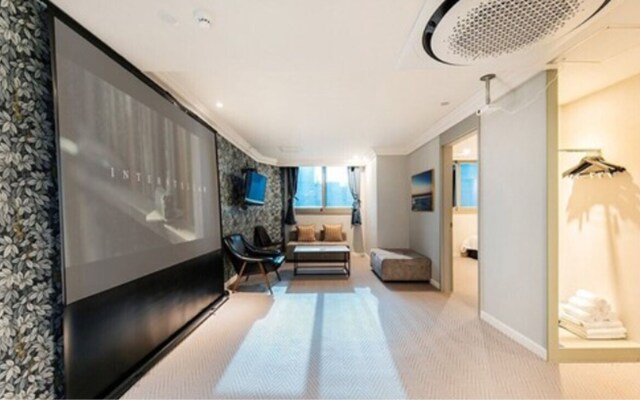 No.25 Signature Hotel Daechung