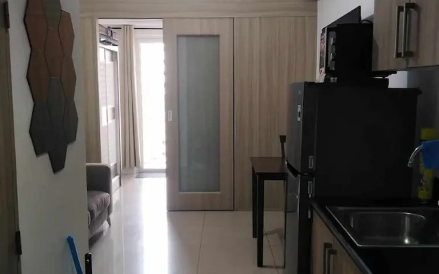 Shore 1 & 3 Residences MOA by darpm