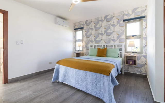 Modern 4-BR Villa in Gated Community
