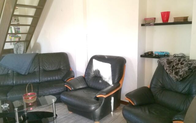 House With 3 Bedrooms in Villeneuve, With Enclosed Garden and Wifi