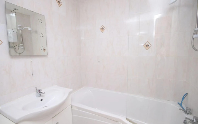 41B Medmerry Park 2 Bedroom Chalet