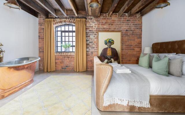 The Birmingham Newtown Collection