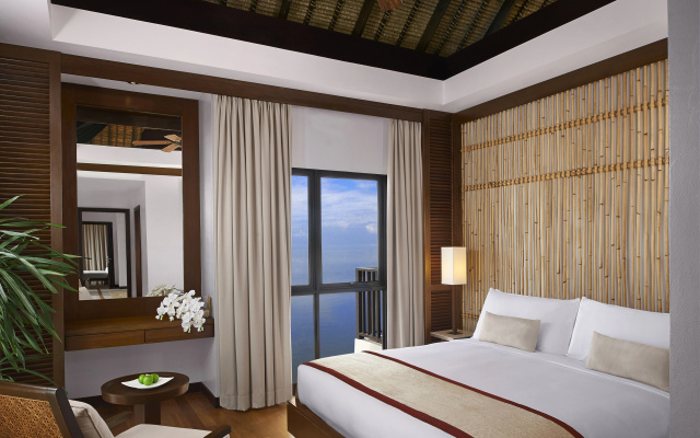 Golden Palm Tree Sepang