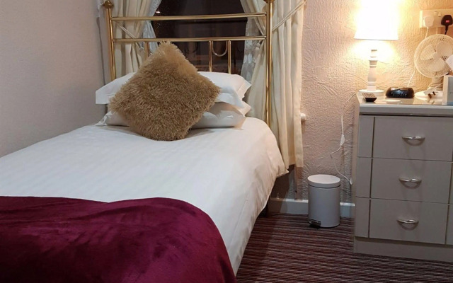 Rock Dene Hotel