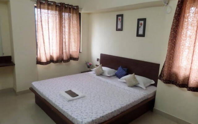 Cosmos Luxury Service Apartment Vimannagar