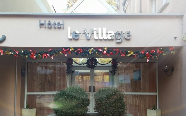 Hôtel Le Village