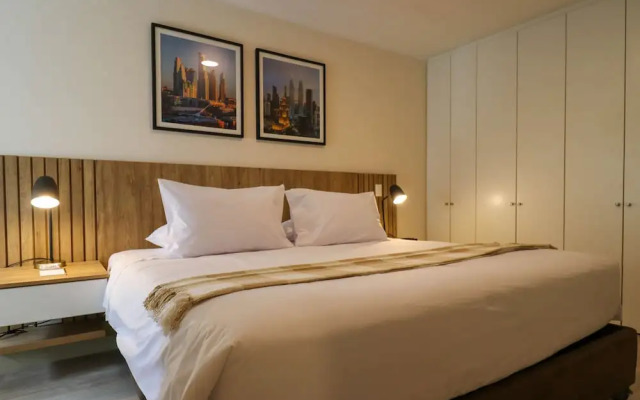w Prestigious 3BR w Great Balcony in Miraflores