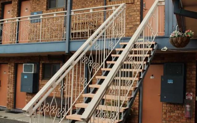 Bridgeview Motel