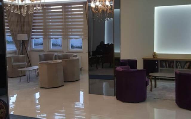 Engin Hotel