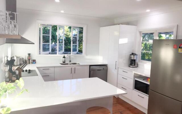 4 bedroom house - Walk to Southbank