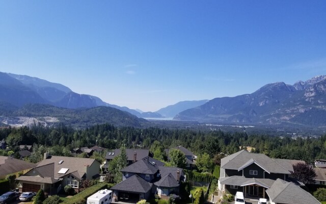 Squamish Highlands Bed and Breakfast