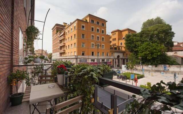 Bed and Breakfast Happiness