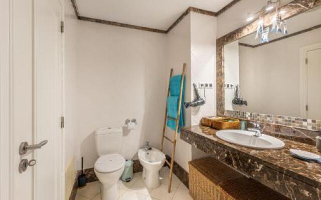 Atlantic Ocean View Apartment